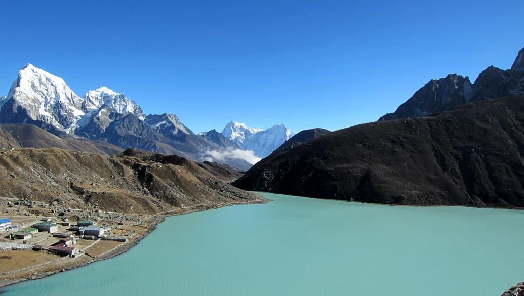 Gokyo Valley Lake Trek